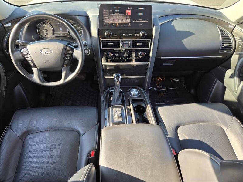 2024 Infiniti QX80 Luxe