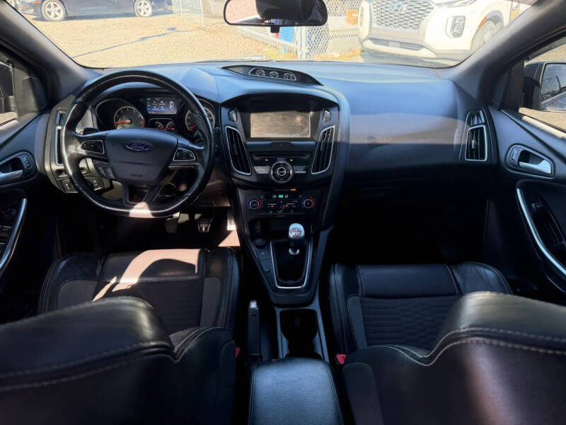 2018 Ford Focus ST
