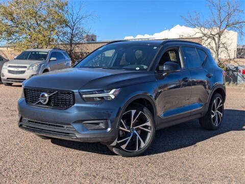 2022 Volvo XC40