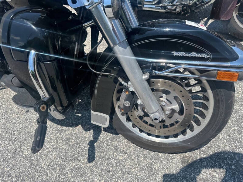2009 Harley-Davidson FLHTCU -