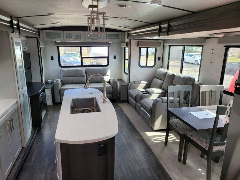 2021 Keystone RV Premier