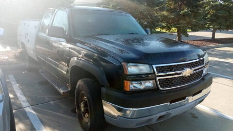 2005 Chevrolet Silverado 2500HD for sale at Heartbeat Used Cars & Trucks in Harrison Township MI