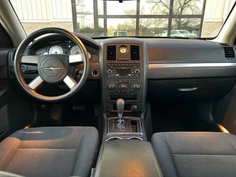 2008 Chrysler 300 LX