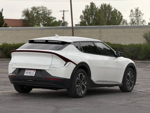 2022 Kia EV6 Light