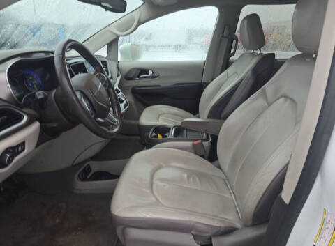 2017 Chrysler Pacifica Touring Plus