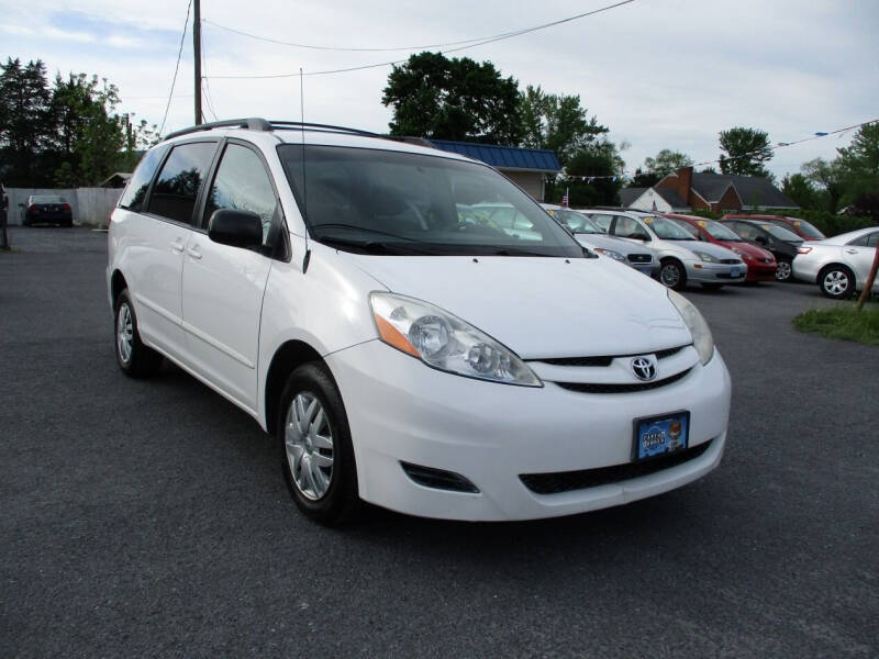 2007 Toyota Sienna LE 7-Passenger
