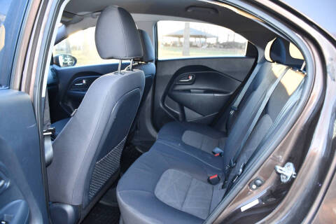 2012 Kia Rio 5-Door LX