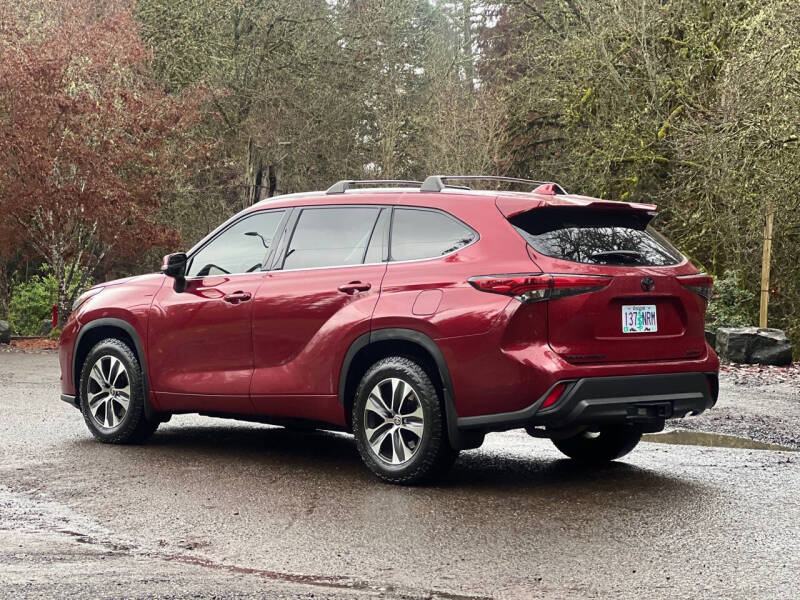 2022 Toyota Highlander XLE