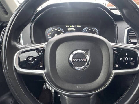 2018 Volvo XC90 T6 Momentum