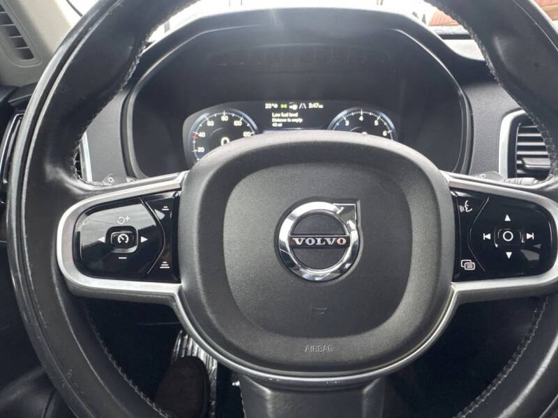 2018 Volvo XC90 T6 Momentum