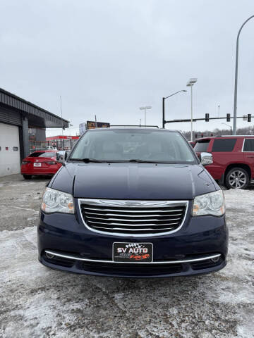 2013 Chrysler Town and Country Touring-L