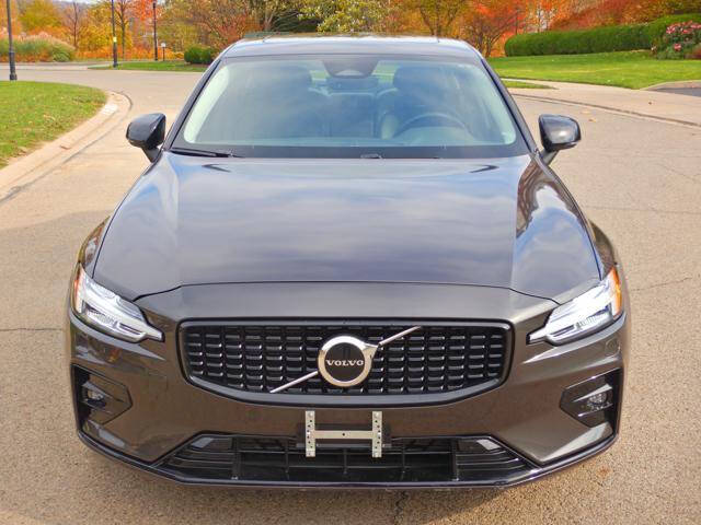 2025 Volvo S60 B5 Core