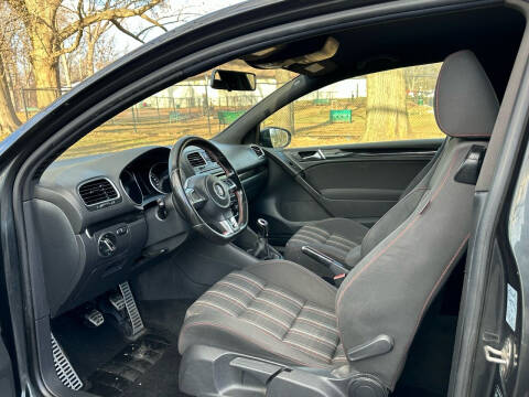 2013 Volkswagen GTI Base PZEV