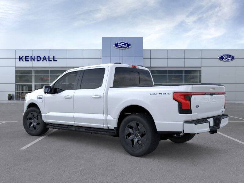 2025 Ford F-150 Lightning Lariat