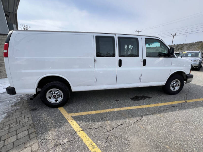 2016 GMC Savana 2500