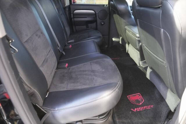 2005 Dodge Ram 1500 SRT-10