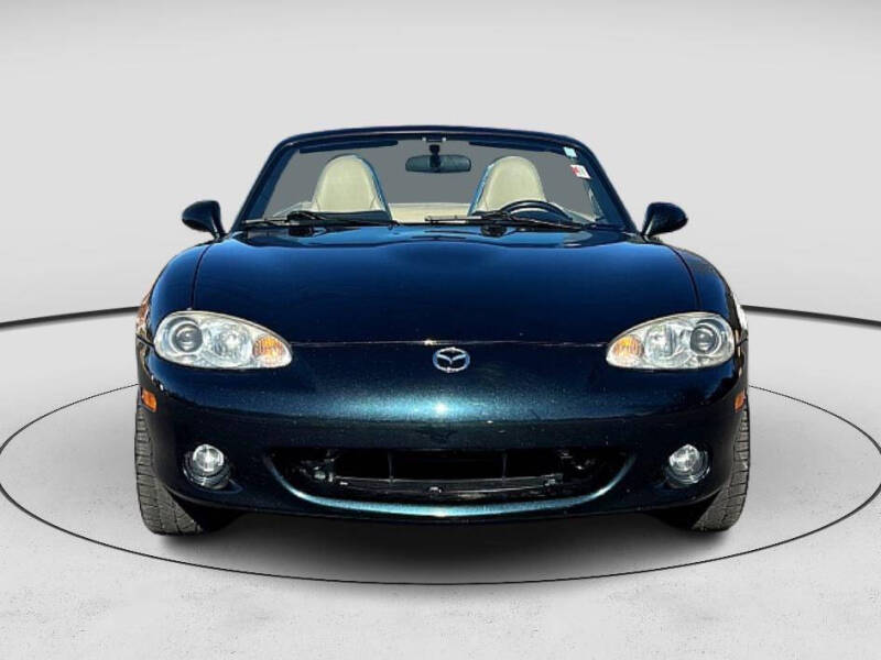 2005 Mazda MX-5 Miata