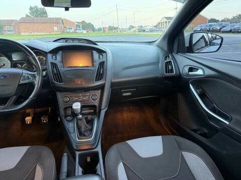 2018 Ford Focus ST