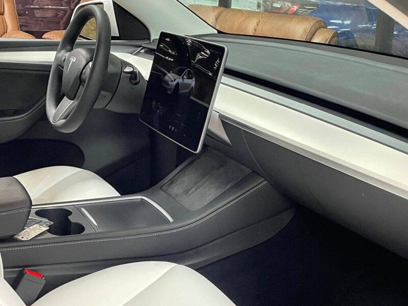 2024 Tesla Model Y Long Range