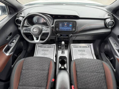 2024 Nissan Kicks SR