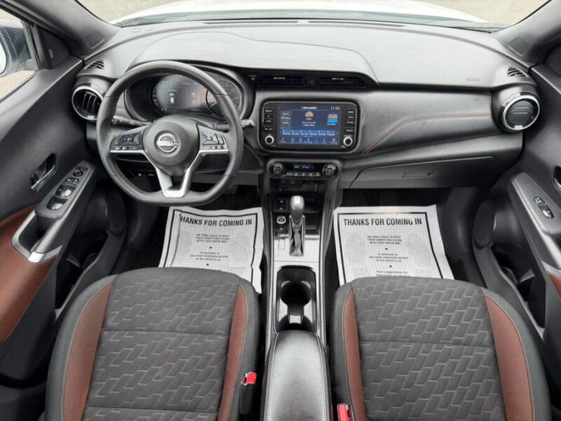 2024 Nissan Kicks SR