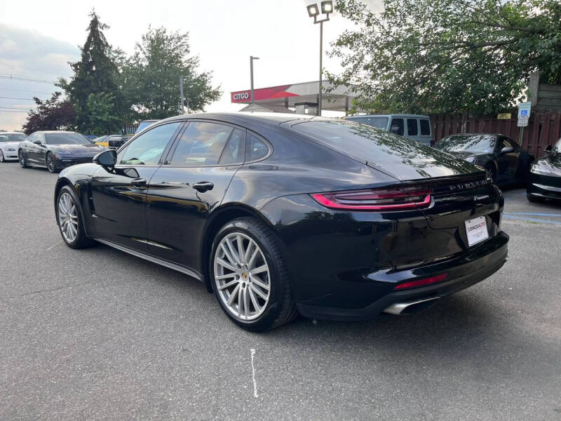 2017 Porsche Panamera
