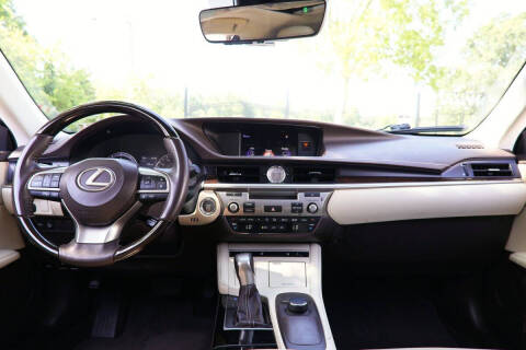 2017 Lexus ES 350