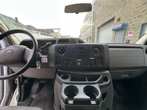 2010 Ford E-Series E-250