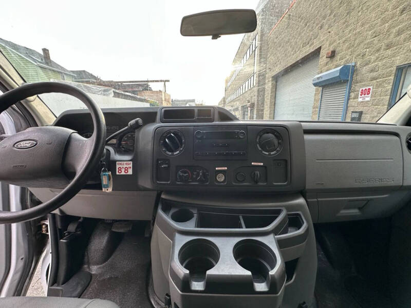 2010 Ford E-Series E-250