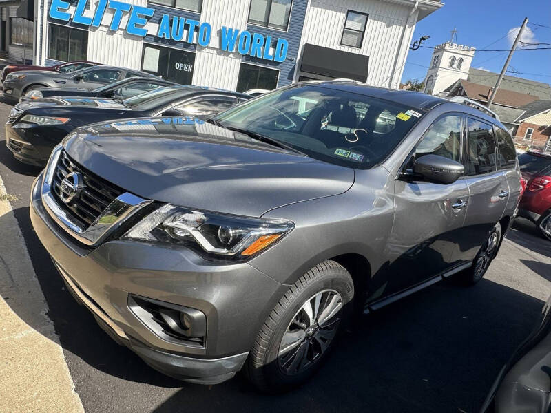 2017 Nissan Pathfinder SV