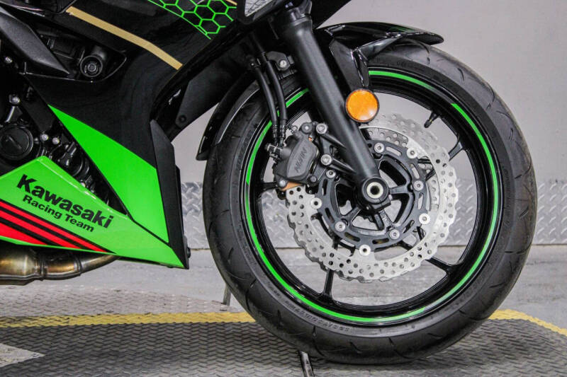 2020 Kawasaki Ninja 650 KRT Edition