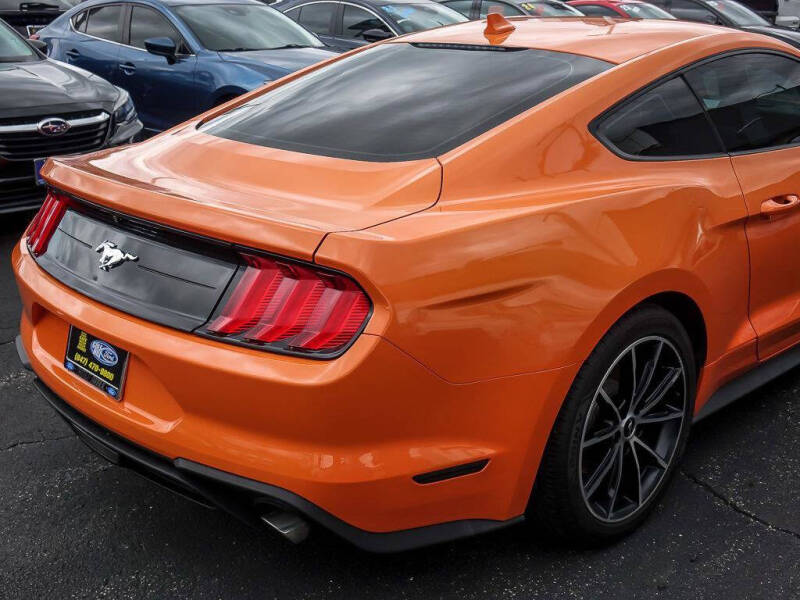 2021 Ford Mustang EcoBoost