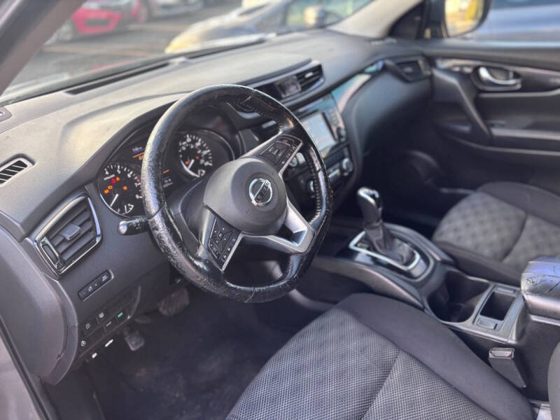 2021 Nissan Rogue Sport SV