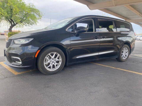 2023 Chrysler Pacifica Touring L