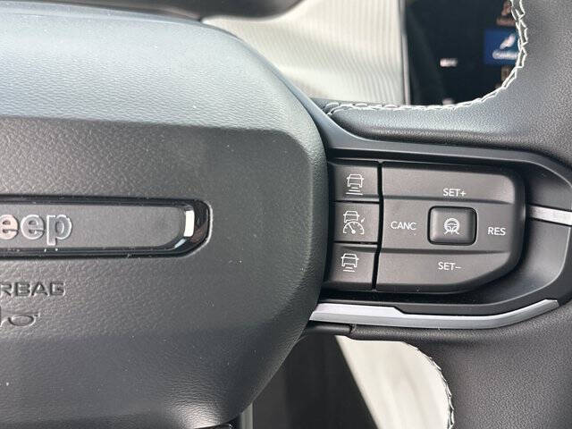 2026 Jeep Cherokee Laredo