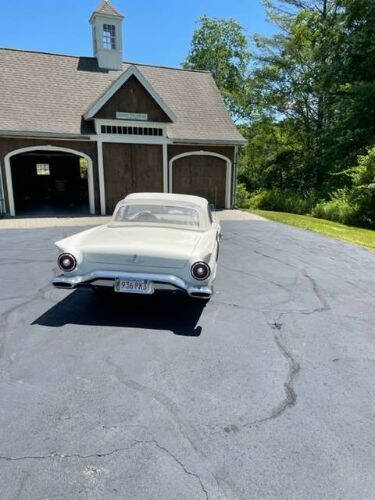 1957 Ford Thunderbird