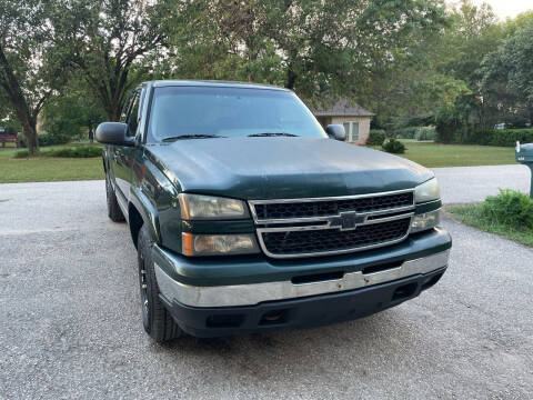 2007 Chevrolet Silverado 1500 Classic for sale at CARWIN in Katy TX