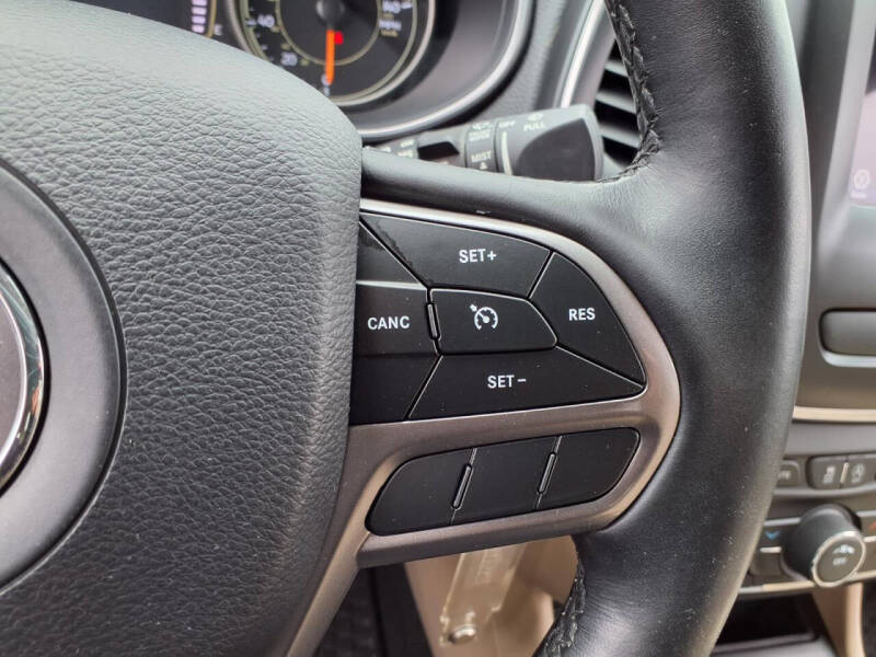 2019 Jeep Cherokee Latitude