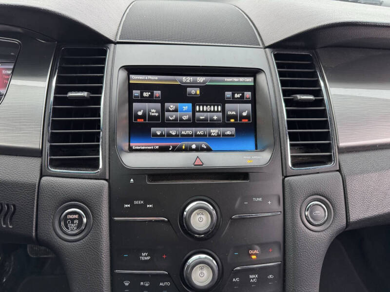 2015 Ford Taurus SEL