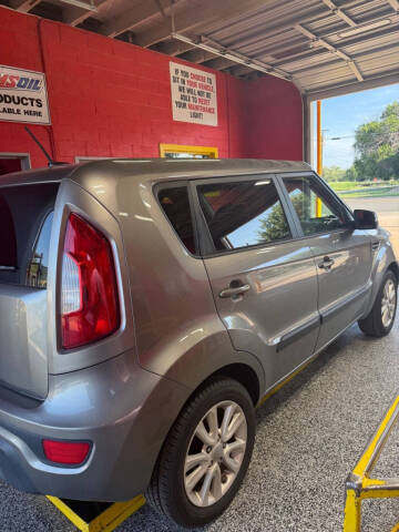 2012 Kia Soul +