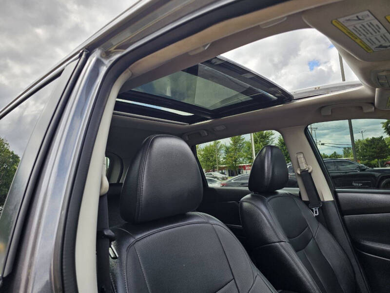 2017 Nissan Rogue S
