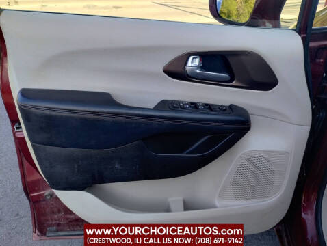 2017 Chrysler Pacifica Touring-L Plus