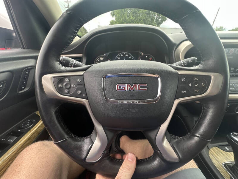 2017 GMC Acadia Denali