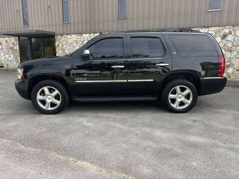 Used 2013 Chevrolet Tahoe LTZ with VIN 1GNSKCE0XDR332906 for sale in Maysville, KY