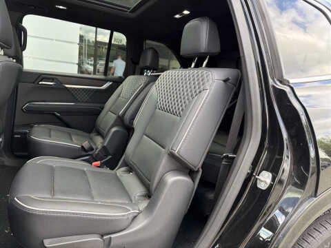 2024 GMC Acadia Denali