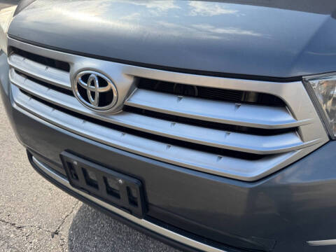 2013 Toyota Highlander Plus