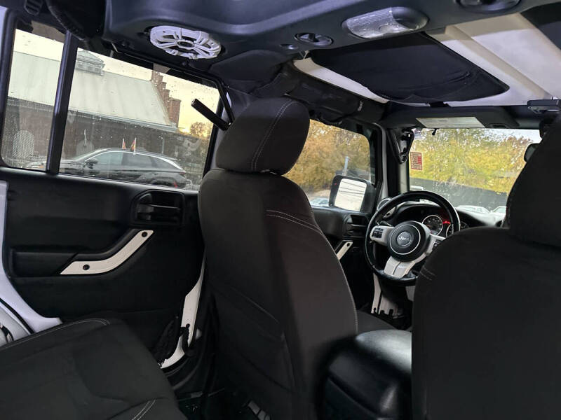 2014 Jeep Wrangler Unlimited Sahara