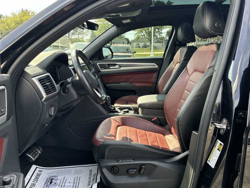 2022 Volkswagen Atlas Cross Sport V6 SEL Premium R-Line 4Motion