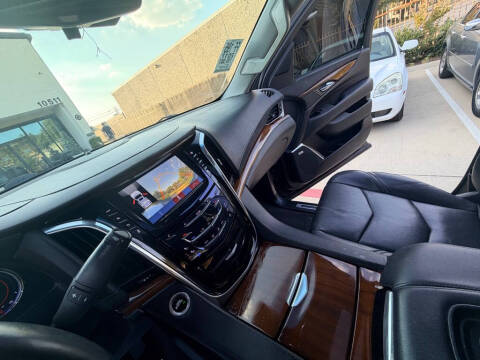 2017 Cadillac Escalade Luxury