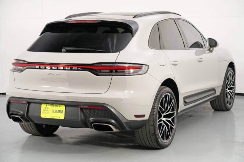 2023 Porsche Macan